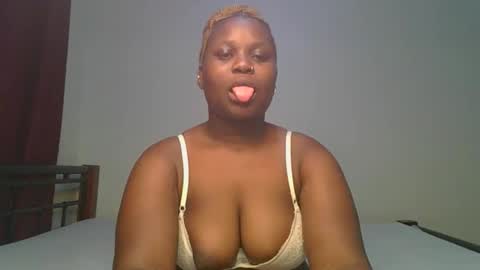 Snapshot of ceepretty25 chatting on February 2026 11:53:01 AM ceepretty25 online show from February 2026 11:53:01 AM