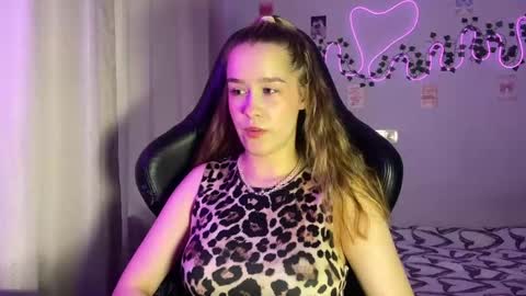 Snapshot of celestara_moon chatting on November 2025 10:20:01 AM celestara_moon online show from November 2025 10:20:01 AM