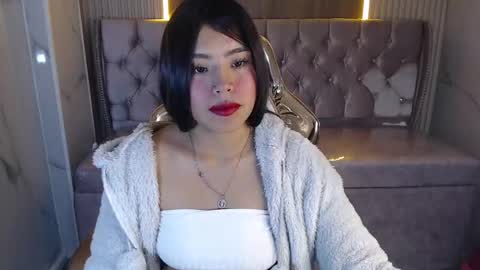 Snapshot of celeste2_b chatting on October 2025 01:00:01 PM Celeste online show from October 2025 01:00:01 PM
