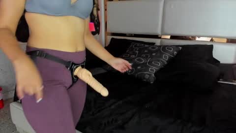 celeste_starsss online show from February 2025 12:43:01 AM