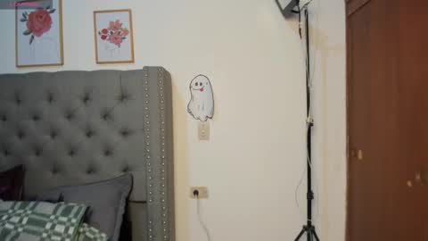 Snapshot of celesthejones chatting on November 2025 06:56:02 PM CelestheJones online show from November 2025 06:56:02 PM