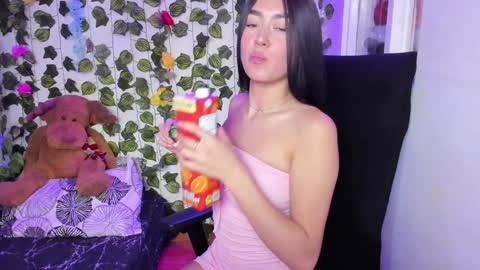 Snapshot of celestinepurple chatting on December 2024 08:09:01 PM Celestineeeeee online show from December 2024 08:09:01 PM