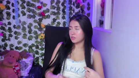 Snapshot of celestinepurple chatting on December 2024 07:45:01 PM Celestineeeeee online show from December 2024 07:45:01 PM