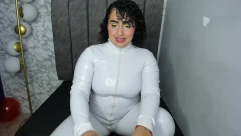       online show from December 2024 08:09:01 AM