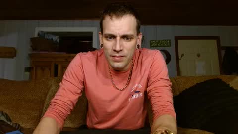 Snapshot of cguffey2284 chatting on December 2024 03:20:01 AM cguffey2284 online show from December 2024 03:20:01 AM