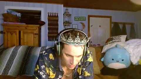 Snapshot of cguffey2284 chatting on December 2024 01:04:02 AM cguffey2284 online show from December 2024 01:04:02 AM