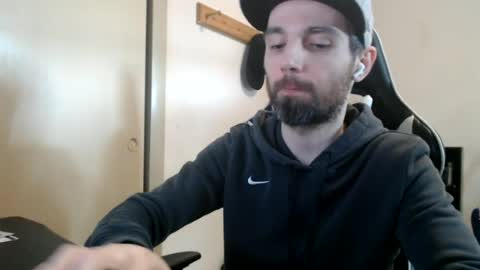 Snapshot of cha_cha_chillin chatting on June 2026 05:40:02 PM cha_cha_chillin online show from June 2026 05:40:02 PM