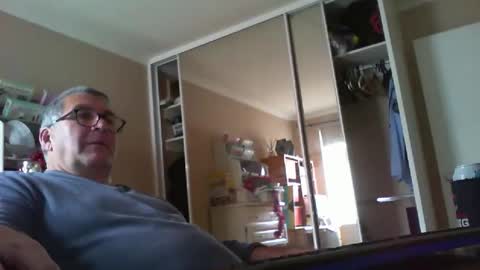 Chalky online show from October 2025 08:01:01 AM