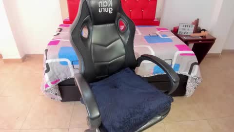          online show from February 2025 06:58:02 PM