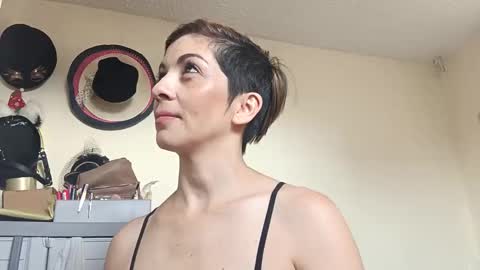 chanel online show from October 2025 04:29:02 PM