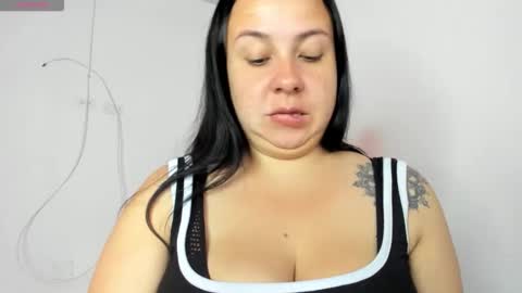 Fabi online show from November 2025 07:58:01 PM