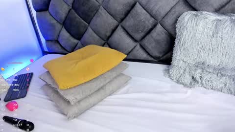 Snapshot of chanell_lovers chatting on January 2025 05:54:02 AM CHANELL online show from January 2025 05:54:02 AM