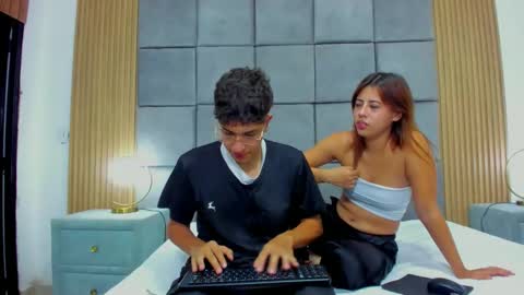 Chanellandmax online show from November 2025 07:27:01 PM