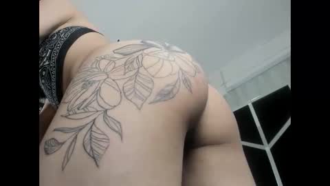 chaniesmith69x online show from November 2025 04:33:01 AM