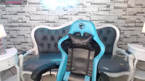 channel_blonde_a online show from December 2024 10:39:02 AM