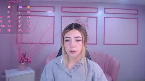 channel_blonde_a online show from December 2024 05:00:01 PM