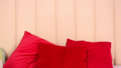 Channelangeless online show from February 2025 06:48:01 PM