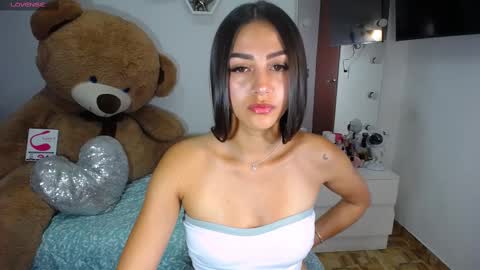 Isabella online show from February 2025 09:32:01 AM