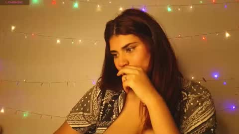 Snapshot of chantal_leon chatting on January 2026 11:07:01 PM online show from January 2026 11:07:01 PM