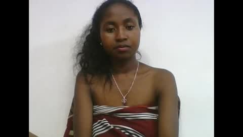 Snapshot of chantale483461 chatting on April 2026 07:18:01 PM chantale483461 online show from April 2026 07:18:01 PM