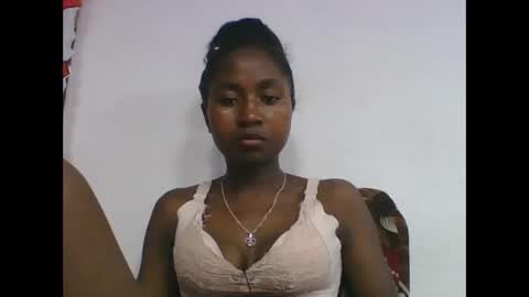 Snapshot of chantale483461 chatting on April 2026 07:44:02 AM chantale483461 online show from April 2026 07:44:02 AM