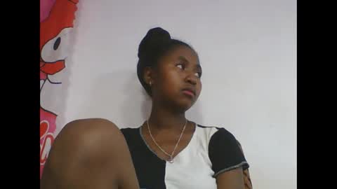 Snapshot of chantale483461 chatting on April 2026 04:54:01 AM chantale483461 online show from April 2026 04:54:01 AM