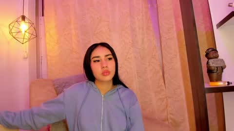 Snapshot of chantall_valkoba chatting on January 2025 04:45:01 AM Chantall online show from January 2025 04:45:01 AM