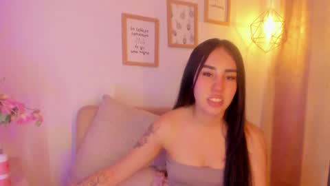 Snapshot of chantall_valkoba chatting on February 2025 07:26:01 AM Chantall online show from February 2025 07:26:01 AM