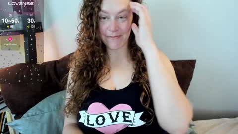 Snapshot of chantarra chatting on March 2025 06:32:01 PM Chantarra Chant Chanty C Lady C  please not baby babe BB or other pet names online show from March 2025 06:32:01 PM