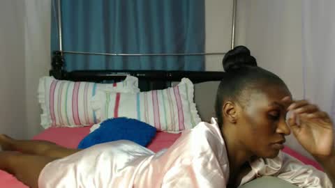 Snapshot of chantelsamz2 chatting on February 2025 07:37:02 AM Chantel online show from February 2025 07:37:02 AM