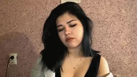 Lola online show from January 2026 07:44:01 AM