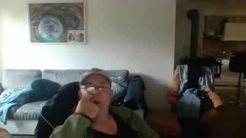 Snapshot of charles6064 chatting on September 2025 07:30:02 AM charles6064 online show from September 2025 07:30:02 AM