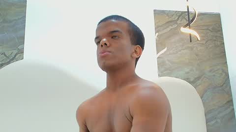 charlie_walkerr online show from May 2026 12:40:02 AM
