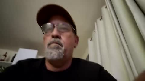 Snapshot of charliebroun chatting on February 2025 02:49:01 AM charliebroun online show from February 2025 02:49:01 AM