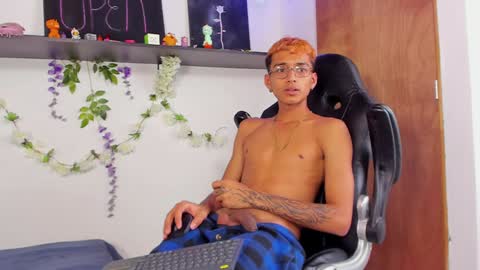 Snapshot of charlieerusso chatting on January 2025 05:17:01 PM Charles Russo online show from January 2025 05:17:01 PM