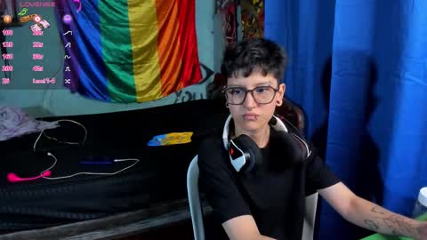 Snapshot of charlietaylorr__ chatting on December 2025 10:17:02 PM Charlie online show from December 2025 10:17:02 PM