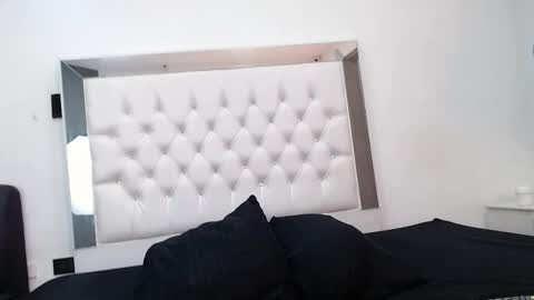 charlot_imp online show from January 2026 11:37:02 AM