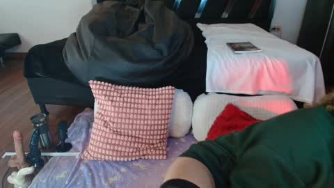 Char 3 online show from January 2025 07:21:01 PM