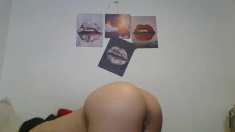 Snapshot of charlotte2852 chatting on March 2025 09:31:02 PM karinaa independent model online show from March 2025 09:31:02 PM