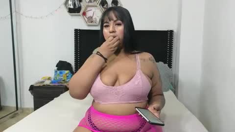 Snapshot of charlotte_027 chatting on January 2025 06:17:01 AM charlotte_027 online show from January 2025 06:17:01 AM