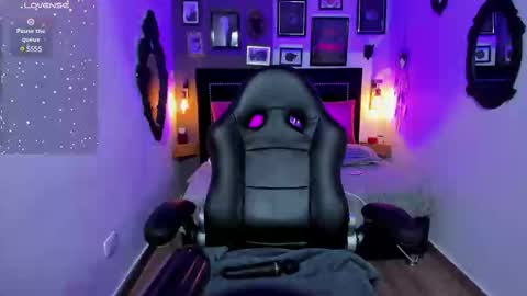 Charlotte online show from February 2025 04:40:02 AM