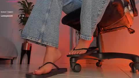 charlotte  grey online show from November 2025 09:03:02 PM