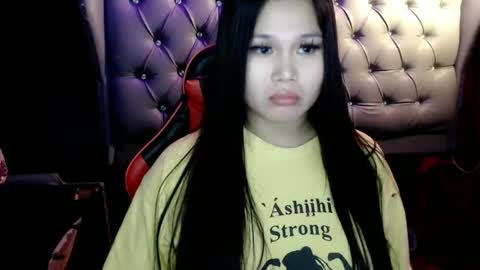 charlotte_anne11 online show from December 2025 03:18:02 PM