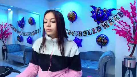 Snapshot of charlotte_etthan chatting on October 2025 03:36:02 AM Charlotte online show from October 2025 03:36:02 AM