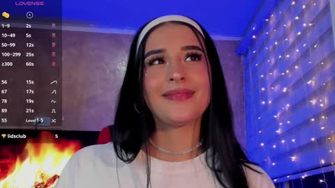 Snapshot of charlotte_greys chatting on January 2025 02:09:02 AM Charlotte  online show from January 2025 02:09:02 AM