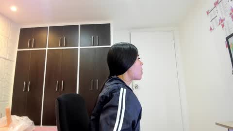 Snapshot of charlotte_icee chatting on December 2024 03:43:02 PM Charlotte Icee online show from December 2024 03:43:02 PM