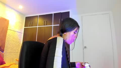 Snapshot of charlotte_icee chatting on February 2025 07:29:01 PM Charlotte Icee online show from February 2025 07:29:01 PM