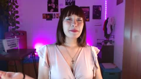 Snapshot of charlotte_morh_ chatting on July 2026 03:42:01 AM charlotte_morh_ online show from July 2026 03:42:01 AM
