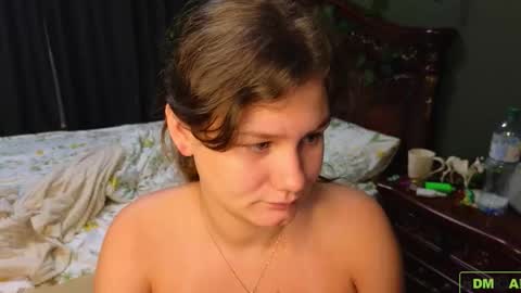 Snapshot of charlotte_wow chatting on October 2025 05:25:01 PM Charlotte online show from October 2025 05:25:01 PM