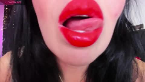 Snapshot of charlottemeyerr chatting on September 2025 08:53:01 PM charlot online show from September 2025 08:53:01 PM